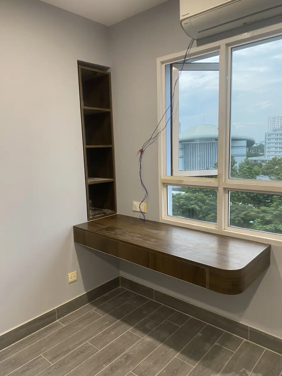 Kệ Treo Tường Kết Hợp Kệ Trang Trí Nhựa Ecoplast – Thiết Kế Hiện Đại, Tiết Kiệm Diện Tích