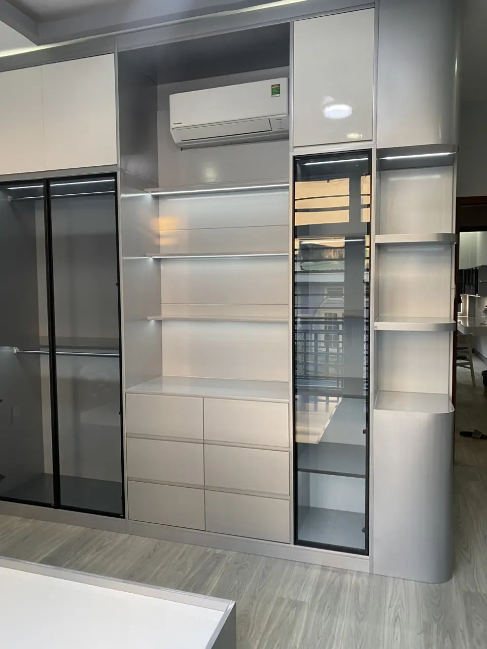 Tủ Quần Áo Nhụa Ecoplast Hiện Đại Kết Hợp Kệ Trang Trí Sang Trọng | Nội Thất QL Home